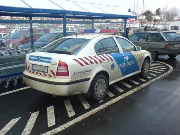 Beugrottak a TESCO-ba...